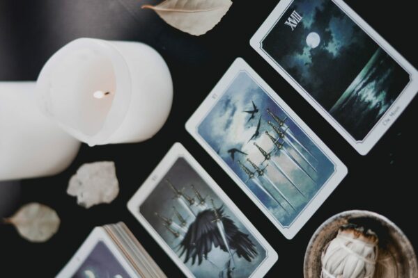 Zodiac Tarot Horoscopes: Pisces Full Moon August 2023 – Girl and Her Moon