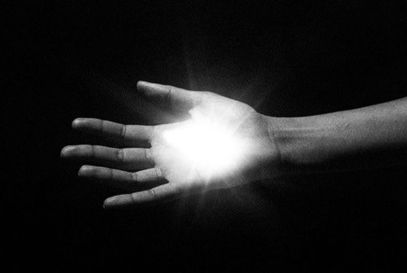 New Moon Solar Eclipse in Aquarius February 2026: Astrology & Horoscopes